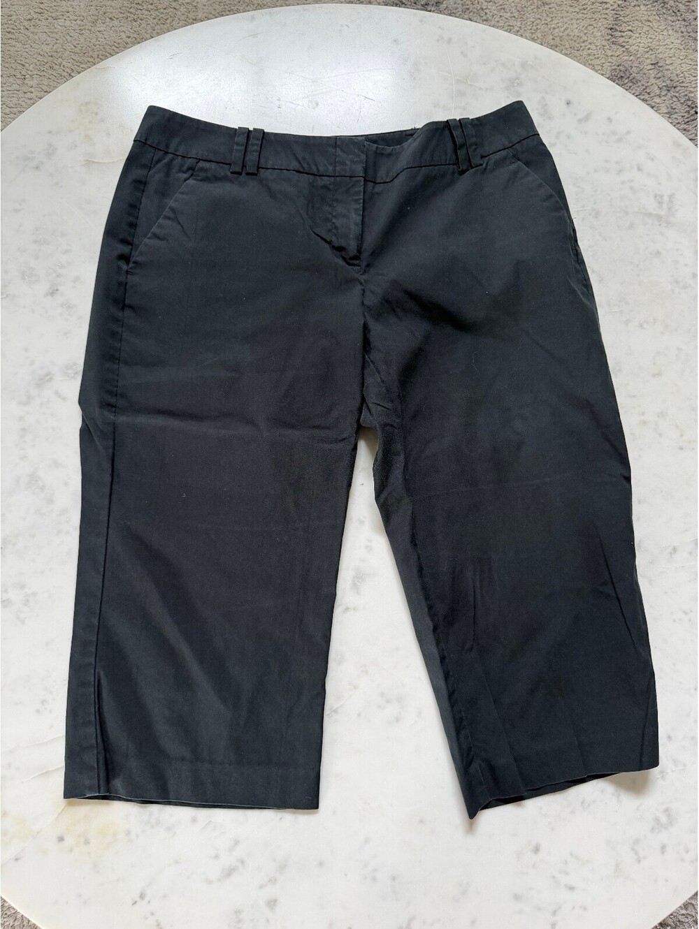 New York & Company Black Stretch Bermudas - Size 6
